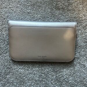 Kate Spade Wallet. Rose Gold